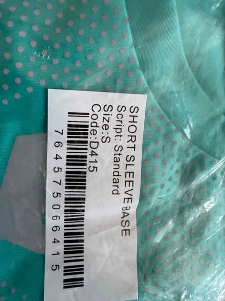 Photo of free Deliveroo T-Shurt (Lewisham SE23) #3