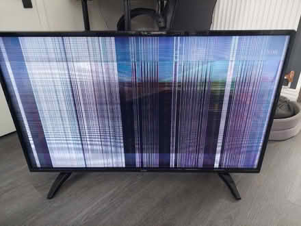 Photo of free 43" tv Luxor tv (GL51) #2