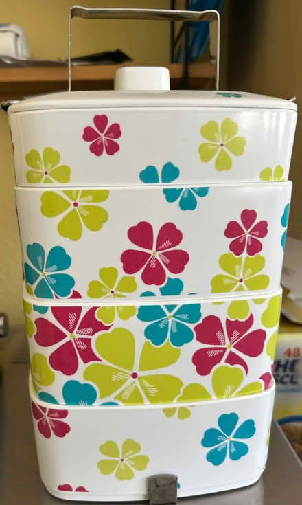 Photo of free Food Tower.. (West Town) #1