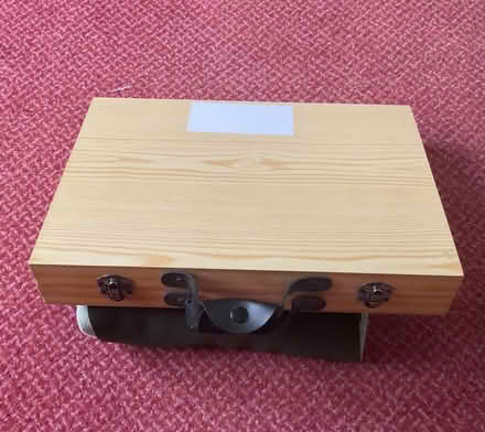 Photo of free Artist box (Northcourt OX14) #1