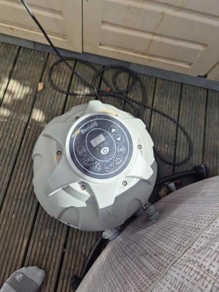 Photo of free Bestway lazy spa (Bracknell RG12) #2