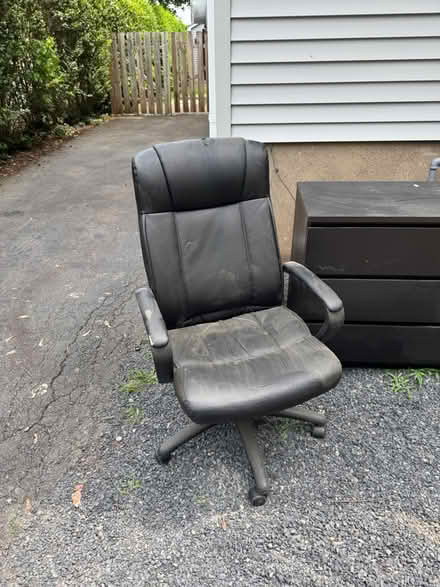 Photo of free Desk chair (209 Moore street Princeton.) #1