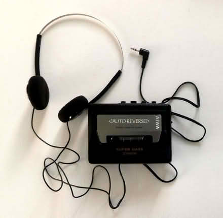 Photo of free Walkman cassette player (Bedwell SG1) #2