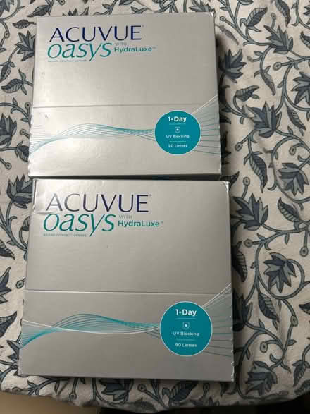 Photo of free Acuvue oasys contacts -6.5 (Friendship Heights) #1