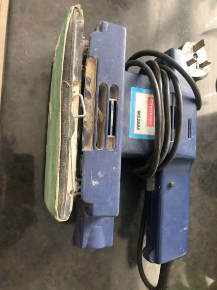 Photo of free Screws (Cavendish DE23) #2