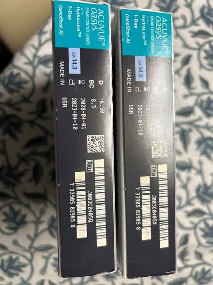 Photo of free Acuvue oasys contacts -6.5 (Friendship Heights) #2