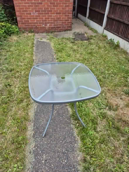 Photo of free Garden table (WF9) #1