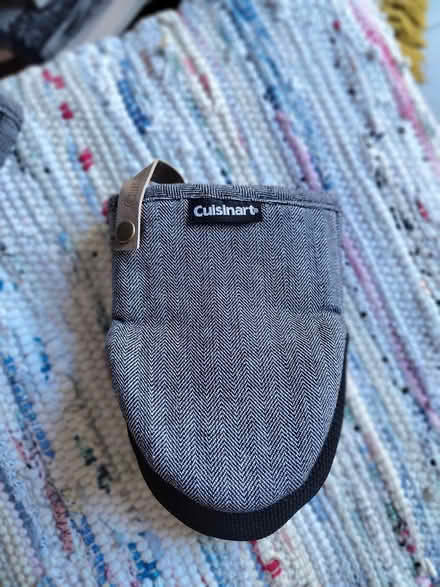 Photo of free Mini oven mitts (Tooting, SW17) #2