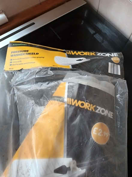 Photo of free Pressure washer shield (Franche DY11) #2
