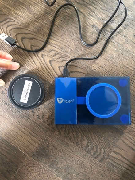 Photo of free Two wireless cell charging bases (North York) #1