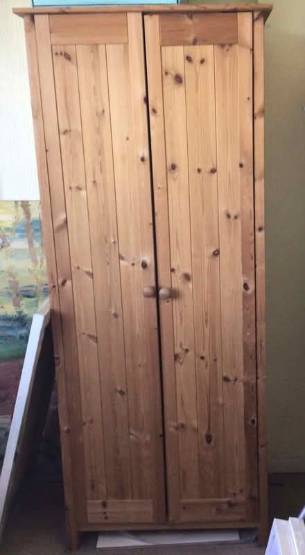 Photo of free wardrobe (Rowley Regis B64) #1