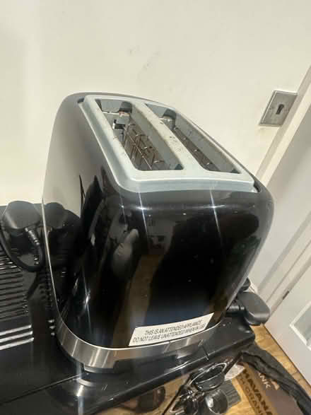 Photo of free microwave, toaster, kettle set (South Croydon) #3