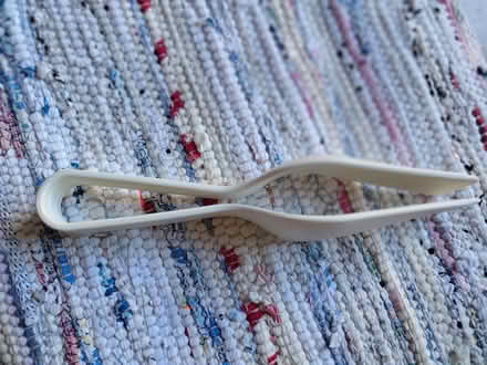 Photo of free Kitchen tongs (Tooting, SW17) #3