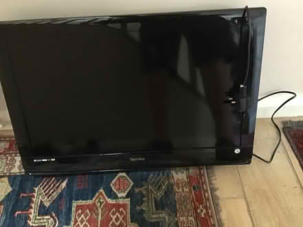 Photo of free Technika TV with built in DVD player (Hoton LE12) #1