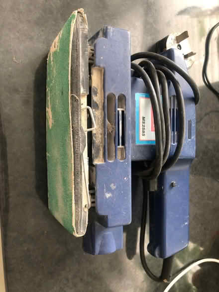 Photo of free Screws (Cavendish DE23) #1