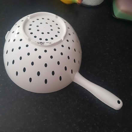 Photo of free Plastic colander (Church RG2) #2