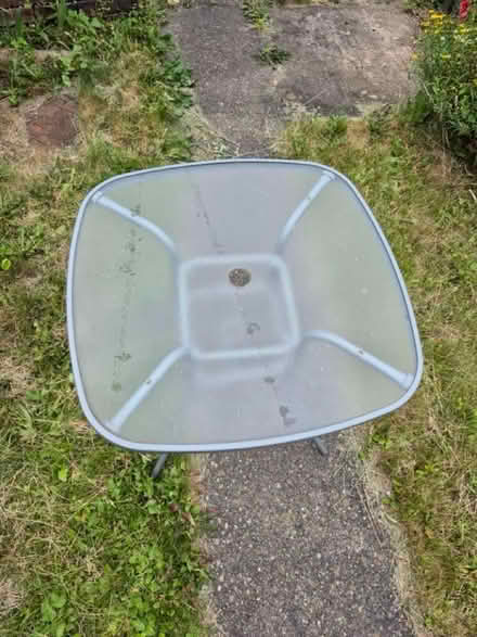 Photo of free Garden table (WF9) #2