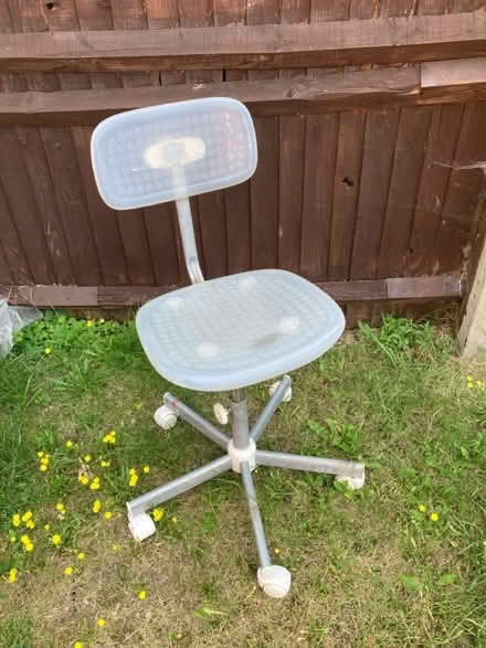 Photo of free Swivel chair (UB4 hayes) #2