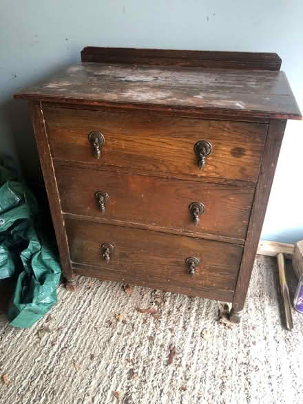 Photo of free 1 antique set of drawers (requires refurbishment) (Middle Aston OX25) #1