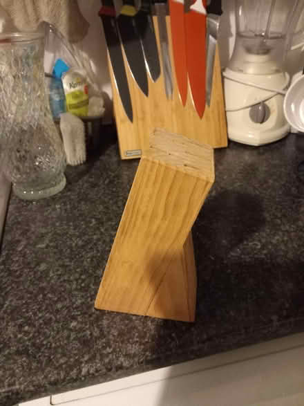 Photo of free Knife block (Oxlease AL10) #2