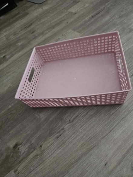 Photo of free Small Pink Tray (Bestwood Park Estate NG5) #2
