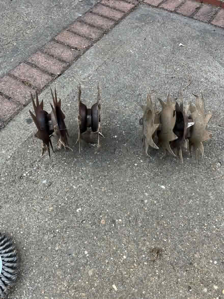 Photo of free Mantis Tiller with lots of accessories - not working (Scunthorpe DN15) #4