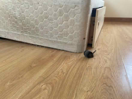 Photo of free 5' Double Bed. Divan With Drawer & Visco Foam Mattress (CT2) #3