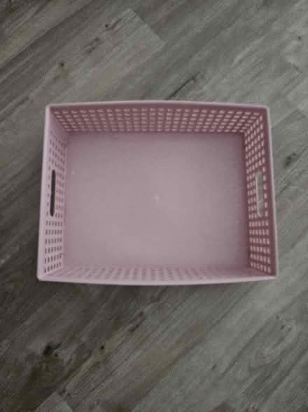 Photo of free Small Pink Tray (Bestwood Park Estate NG5) #1