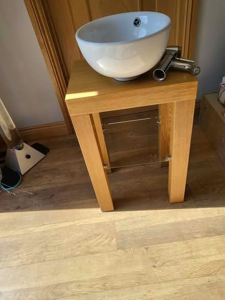 Photo of free free standing sink unit (Shenley Brook End MK5) #1