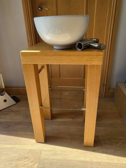Photo of free free standing sink unit (Shenley Brook End MK5) #2