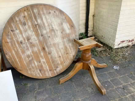 Photo of free 5 dining chairs and table (Finchley Central N3) #3