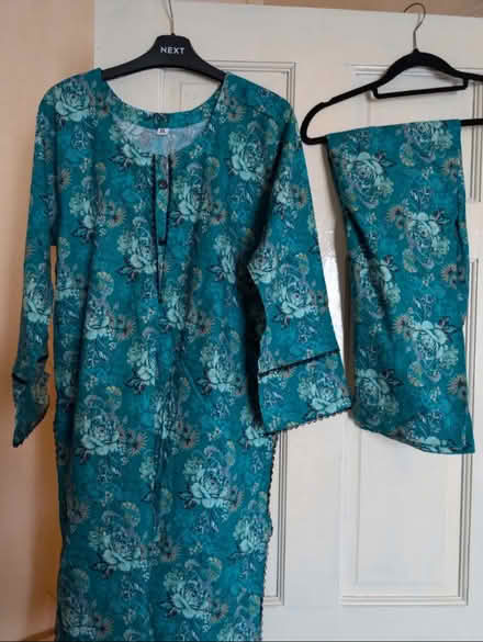 Photo of free Asian suit (Bankfoot BD5) #2
