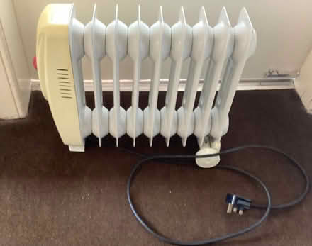 Photo of free Oil filled electric radiator (Newhaven EH6) #1