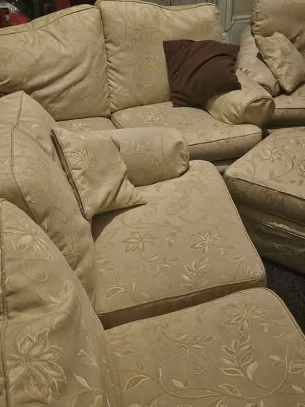 Photo of free Sofa (SR2) #1