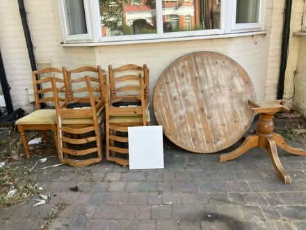 Photo of free 5 dining chairs and table (Finchley Central N3) #1