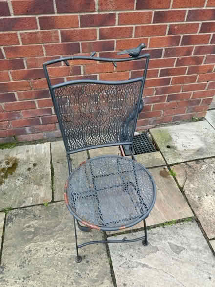 Photo of free Metal garden chair (to upcycle) (darwen BB3) #2
