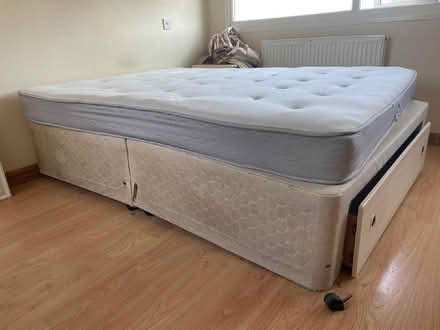 Photo of free 5' Double Bed. Divan With Drawer & Visco Foam Mattress (CT2) #1
