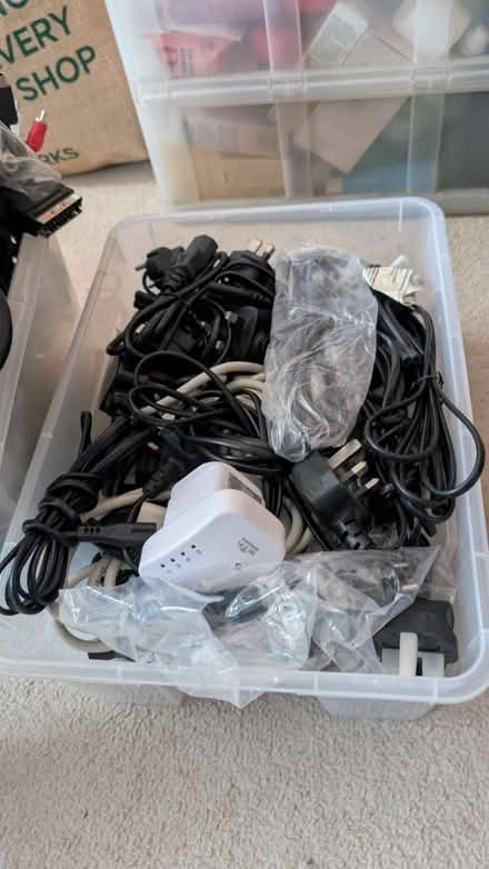 Photo of free A collection of various cables (Welling/Bexleyheath DA16 1) #3