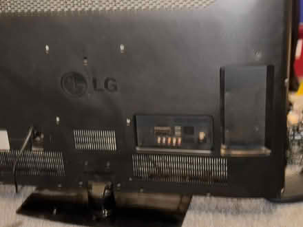 Photo of free LG 49 inch TV (N5 Highbury) #2