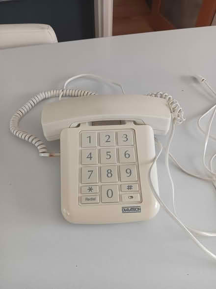 Photo of free BT plug-in phone (Clanfield PO8) #1