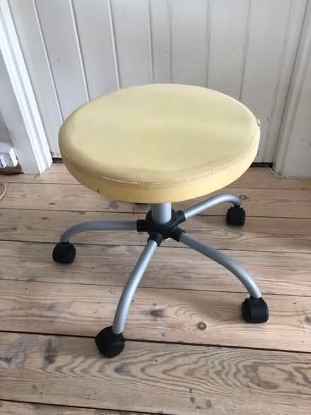 Photo of free upholstered stool (Hadlow TN11) #1
