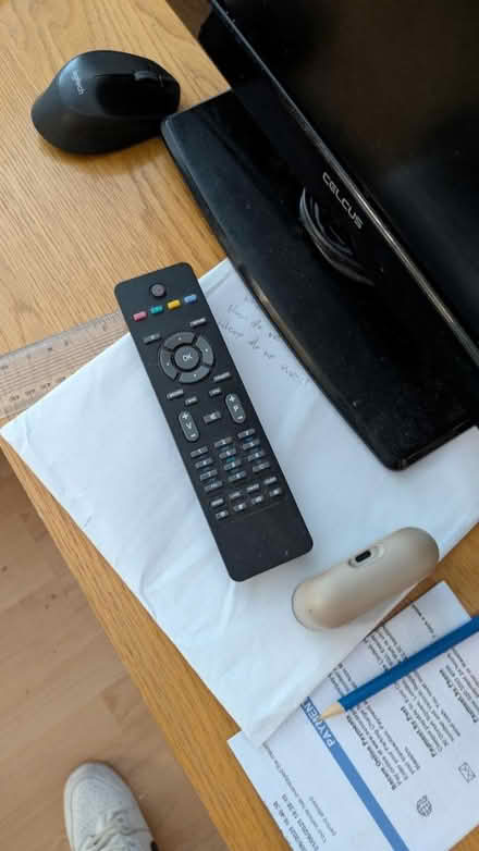 Photo of free Small wide screen flat tv (BR1) #3