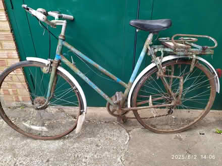 Photo of free Old Carlton bicycle (Hitchin SG5) #4