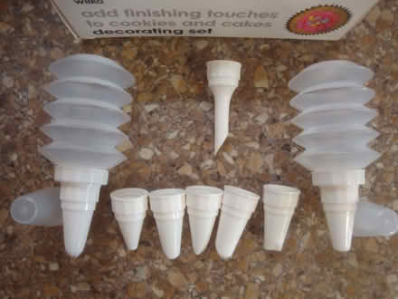 Photo of free Cake decorating set (Penn Hill BH14) #3
