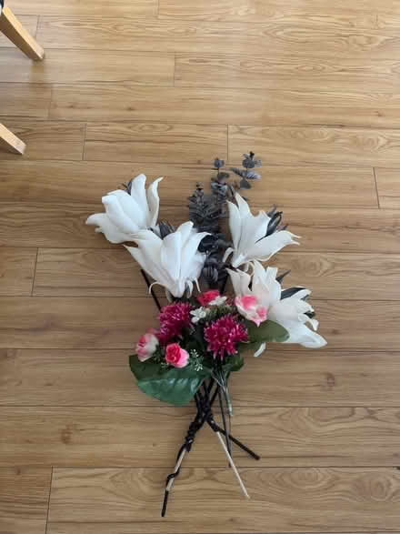 Photo of free Flowers - all to go together (SG18) #1
