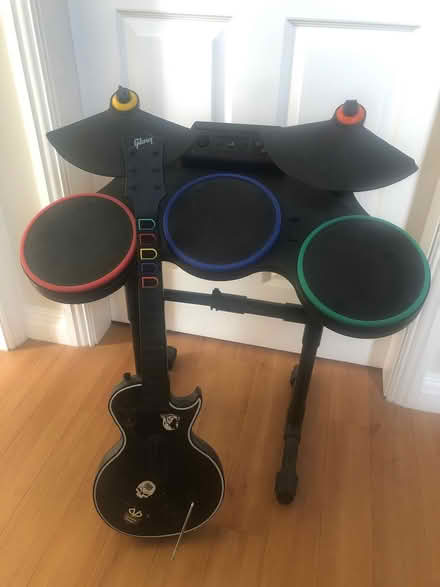 Photo of free PS Guitar hero drums and guitar (Heatherton) #1