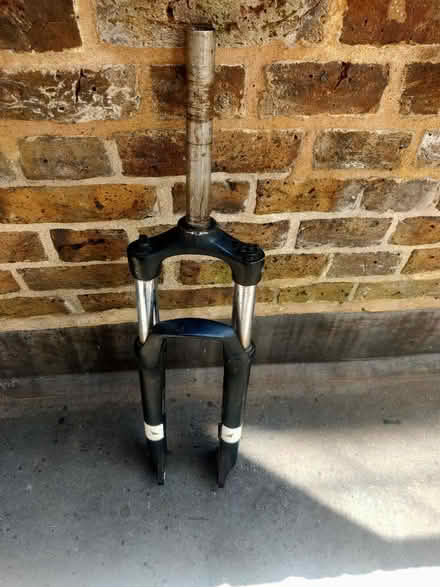 Photo of free Seized suspension fork for 27.5 (Spitalfields E1) #1