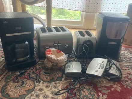 Photo of free Assorted appliances (Creve Couer) #1