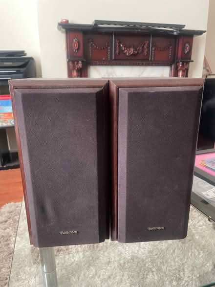 Photo of free Technics Speakers (L4) #1