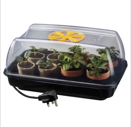 Photo of Heated propagator (Clevedon BS21) #1
